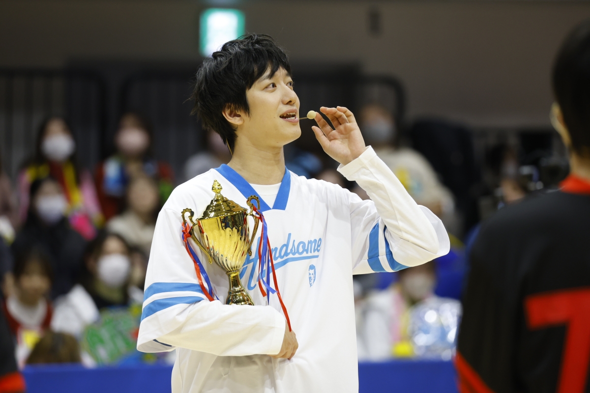 チーム・ハンサム！19周年目は“初の運動会”イベントで1年の締めくくり！ MHP（Most Handsome Person）を手にしたのは19歳の新人ハンサム本島純政！