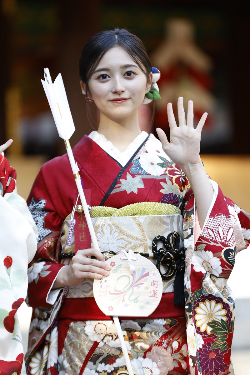 乃木坂46、乃木神社にて成人式を実施！4期生・筒井あやめ、5期生・井上和は「にょろにょろ世代」に。