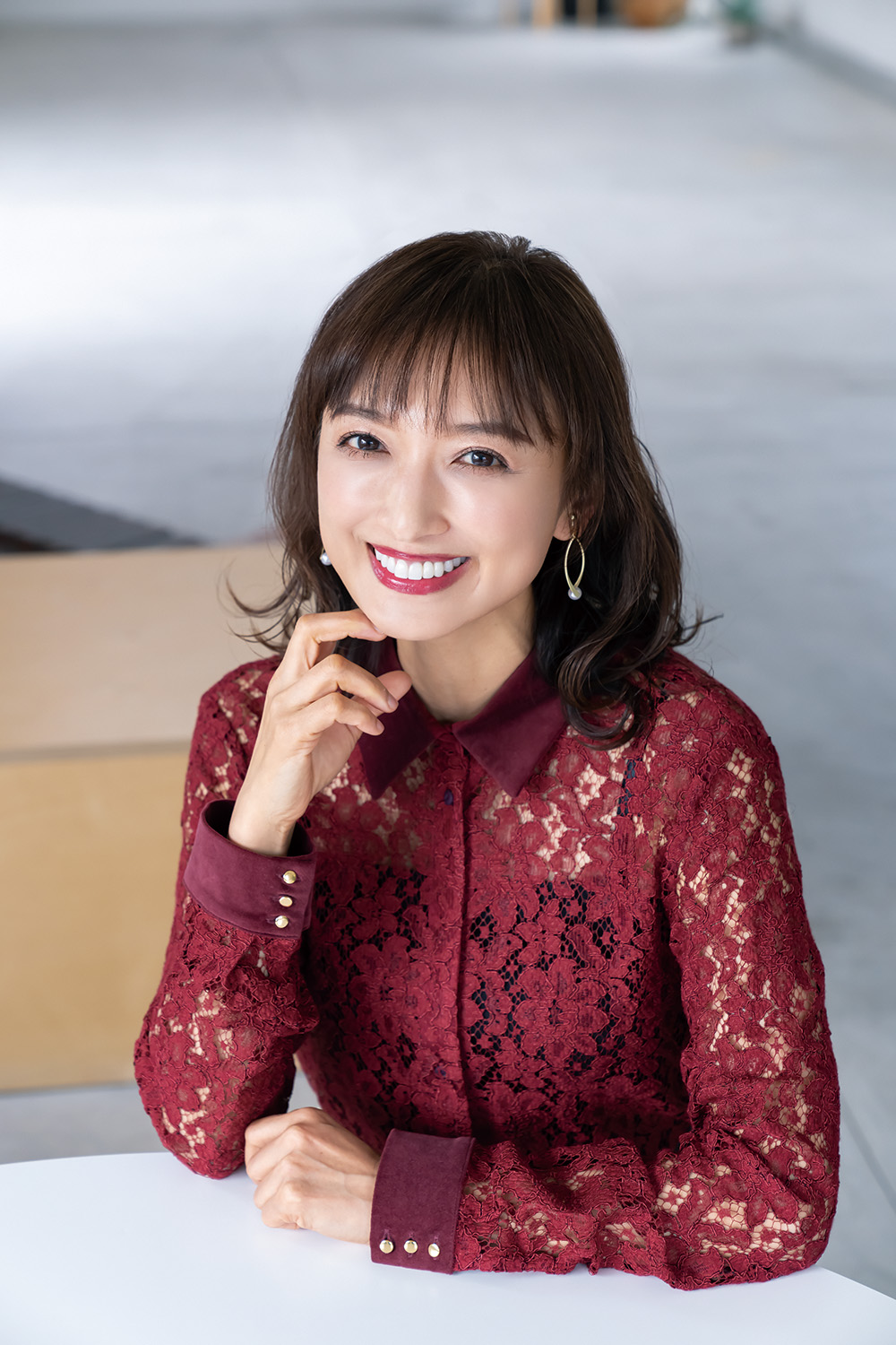 望月理恵、皆藤愛子、林佑香が語る！セント・フォース30年の軌跡写真集『Jewels』でアナウンサーの成長を振り返る