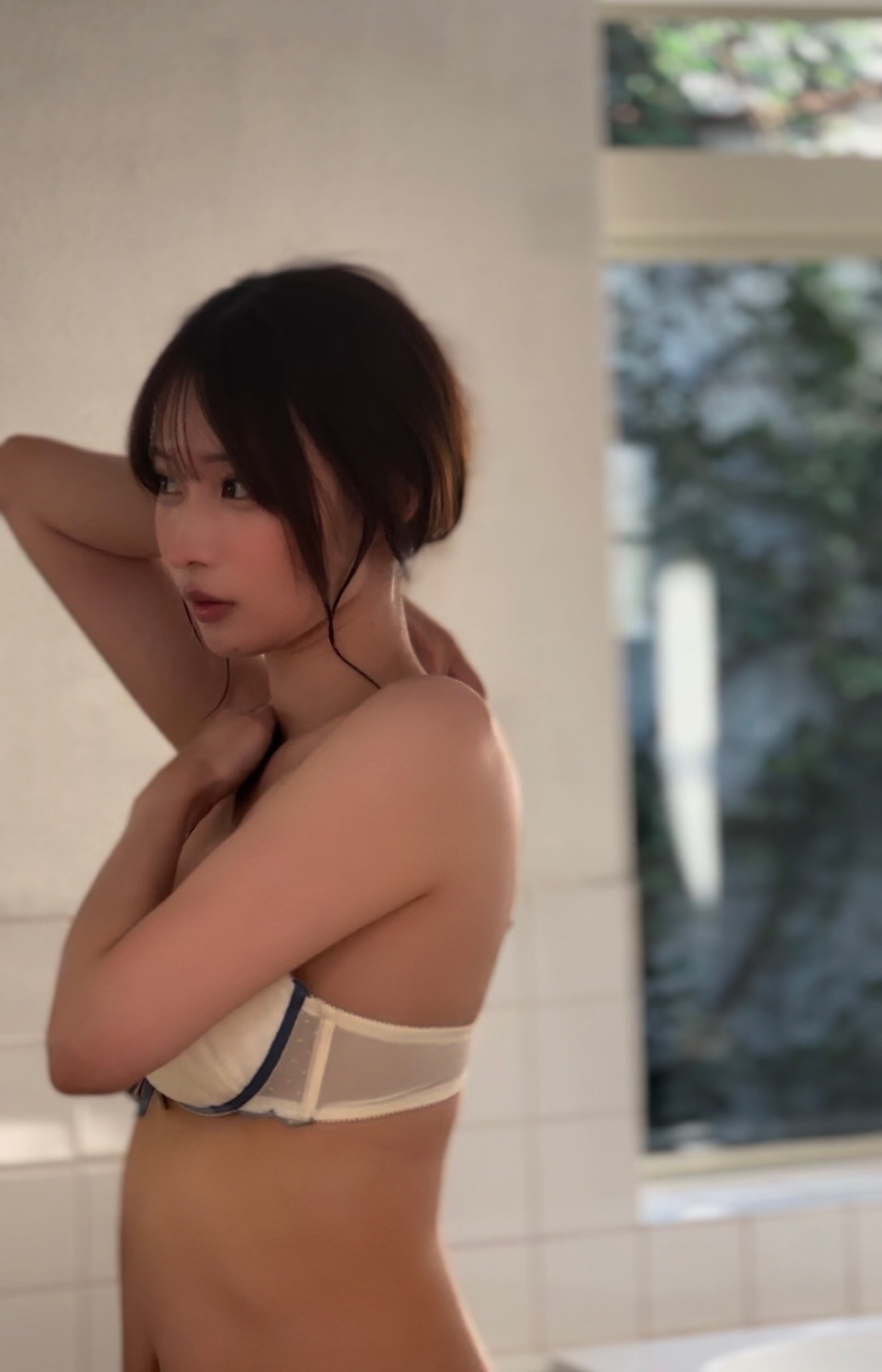 美しすぎるドラマー 大野真依(きみとバンド)の入浴動画が再バズりでチャンネル登録者が急増中! 6 美しすぎるドラマー 大野真依(きみとバンド)の入浴動画が再バズりでチャンネル登録者が急増中!