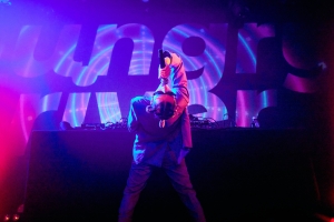 大沢伸一とどんぐりずのユニットDONGROSSOがバレンタイン・ソングを配信