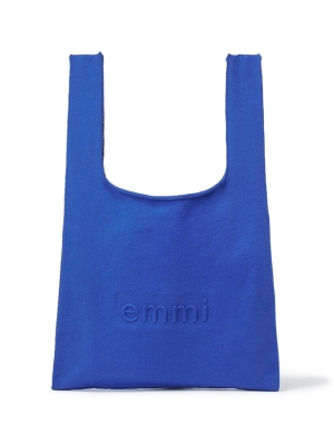 【emmi】10周年！菅原小春出演の10周年スペシャルムービーを公開＆「emmi logo collection」を発売！ オンラインストアでは2025年2月21日より先行発売を開始。エコバッグやPC・タブレットケース、ワンピースなど豪華ノベルティもご用意