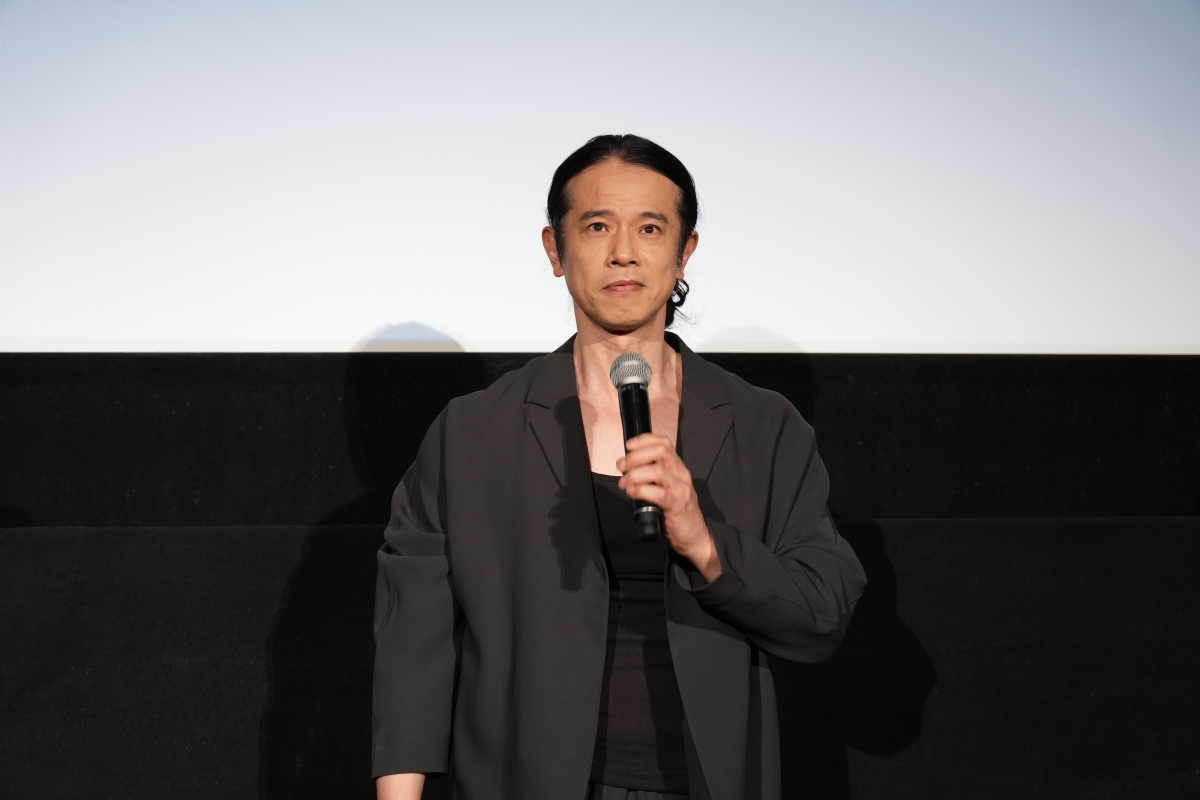 企画・プロデュースからVFX監修まで…… 監督が約12年の歳月をかけて完成させた激アツロボット映画『メカバース：少年とロボット』公開初日舞台挨拶が開催！RICH HO（リッチ・ホー）監督、特別ゲストに庄司智春が登壇！突然、映画の応援中に愛妻の名前を大絶叫！? RICH HO監督がこだわりの製作秘話も披露