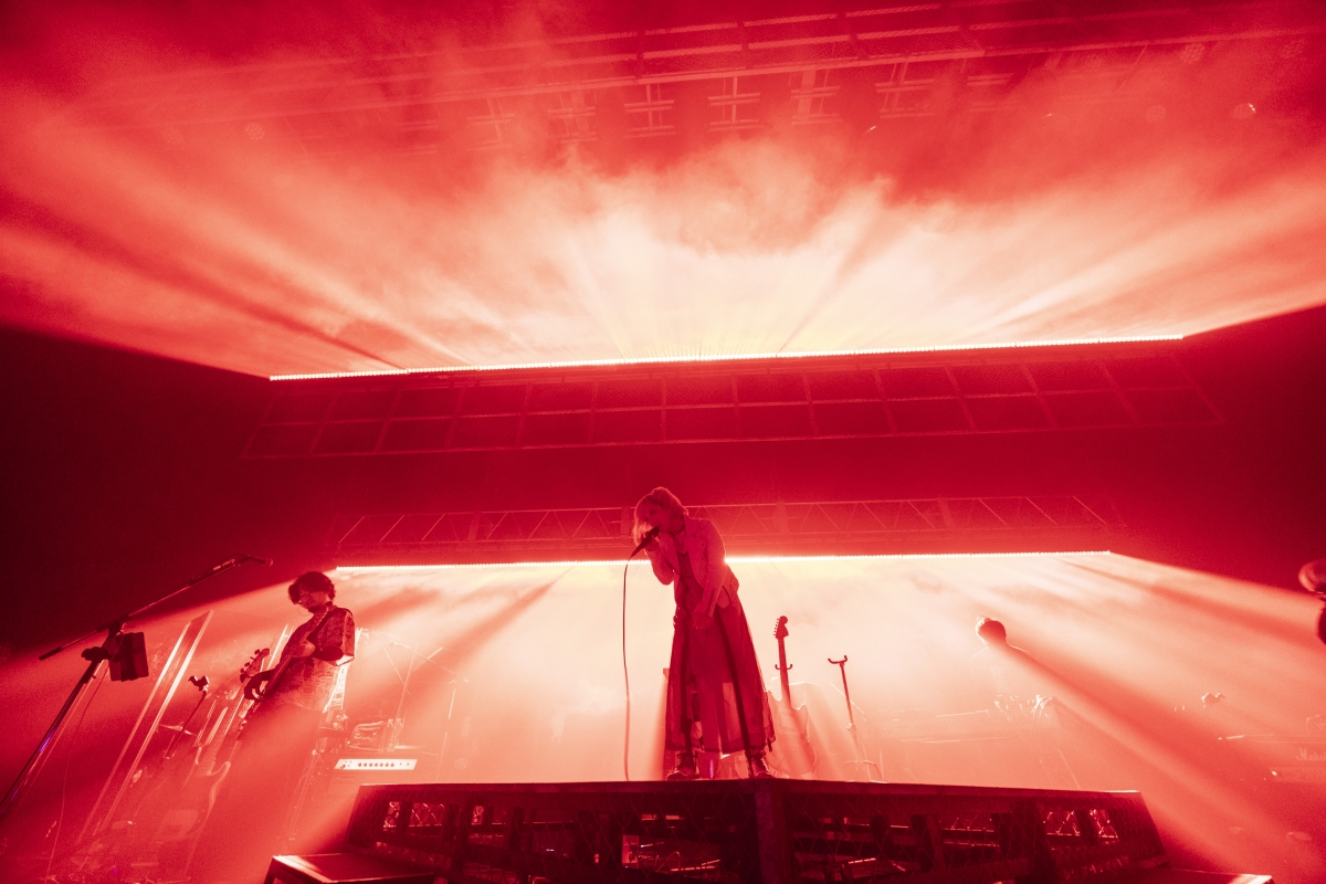 ReoNa、オールスタンディングZeppツアー『SQUAD JAM』スタート！ 6月4日（水）2枚同時発売の、ライブ映像商品「Birth 2024」＆「AVATAR 2024」予約開始！