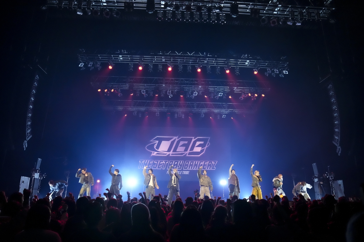 「目標はドーム公演」THE JET BOY BANGERZ 初の単独ショーケースライブ開催