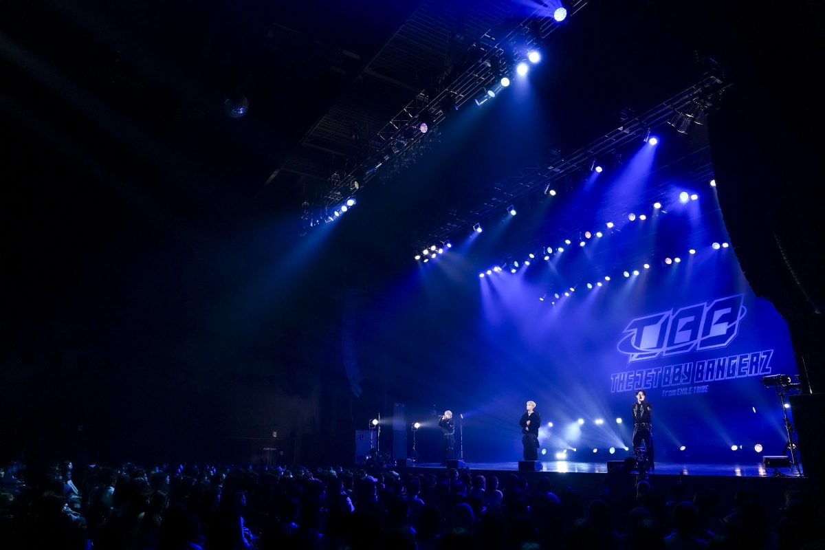 「目標はドーム公演」THE JET BOY BANGERZ 初の単独ショーケースライブ開催