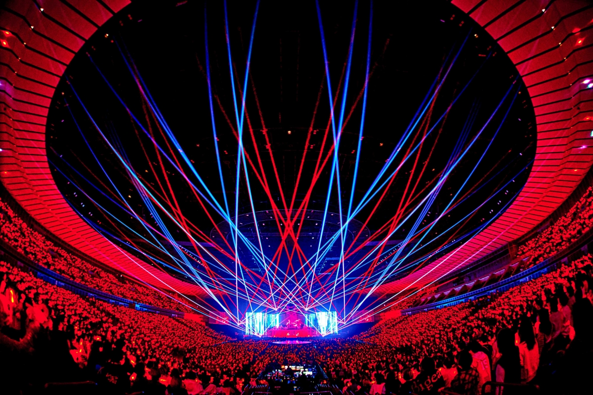 東方神起 全国ツアーアリーナ19公演を完走。東京ドームへ向け走り続ける彼らに注目。