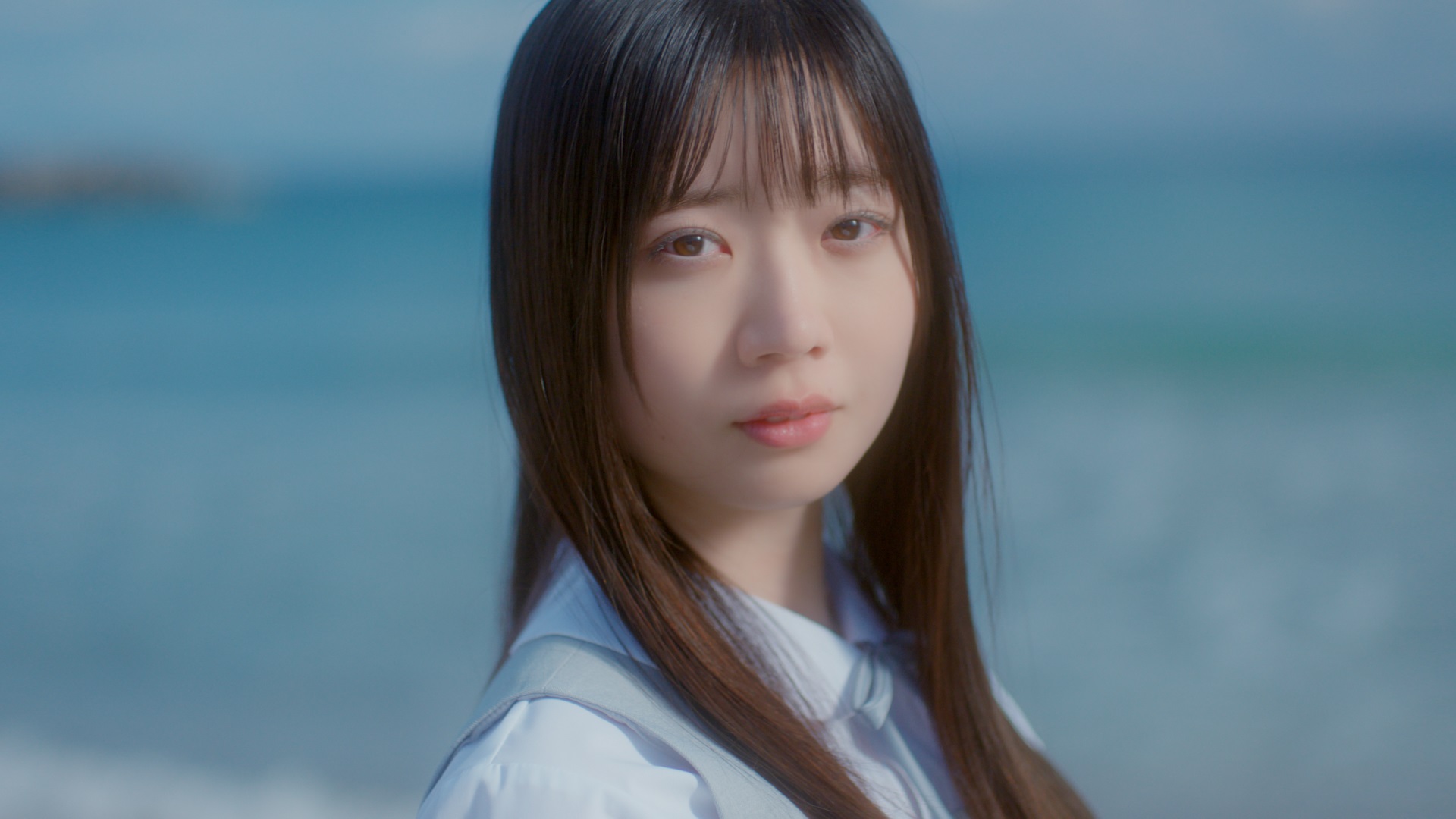 日向坂46 五期生 3人目の新メンバー「坂井 新奈」を発表！ - 日刊