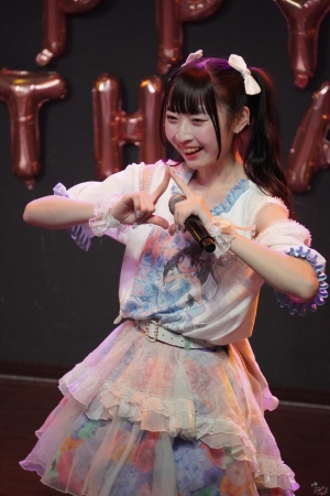 メノニューイヤー紗儚涼子、生誕祭で夢叶う！アーマーガールズ降臨に会場熱狂！