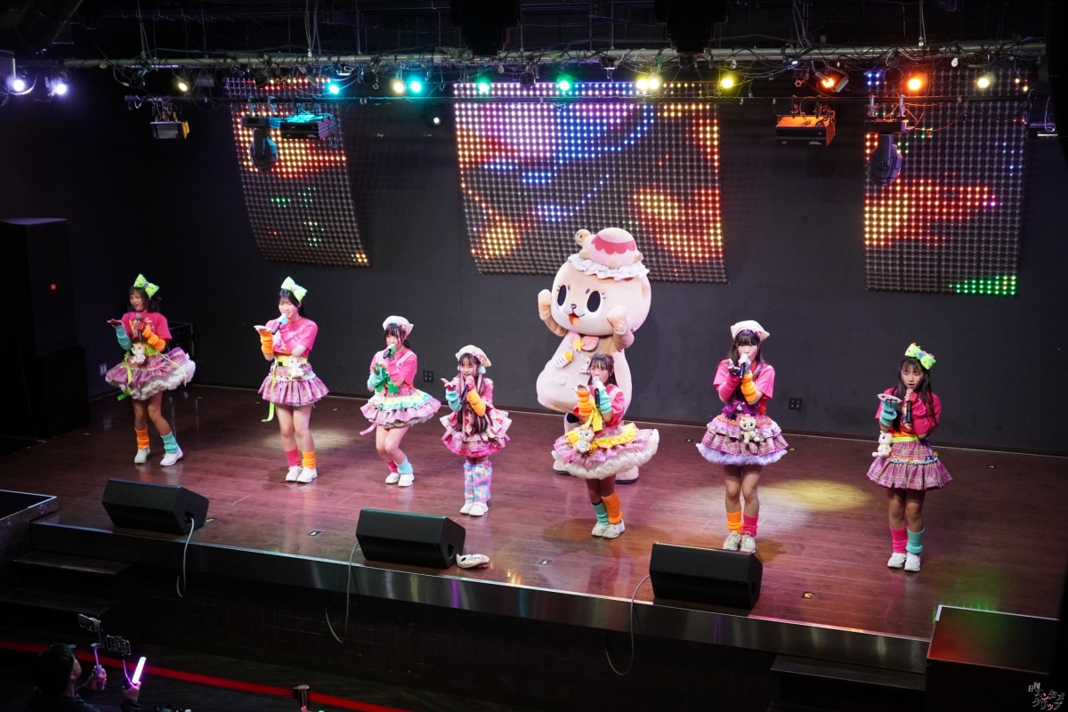 ちぃたん☆ボンバーズ初ライブ！新曲「屁凸(へとつ)」でキュートが炸裂！