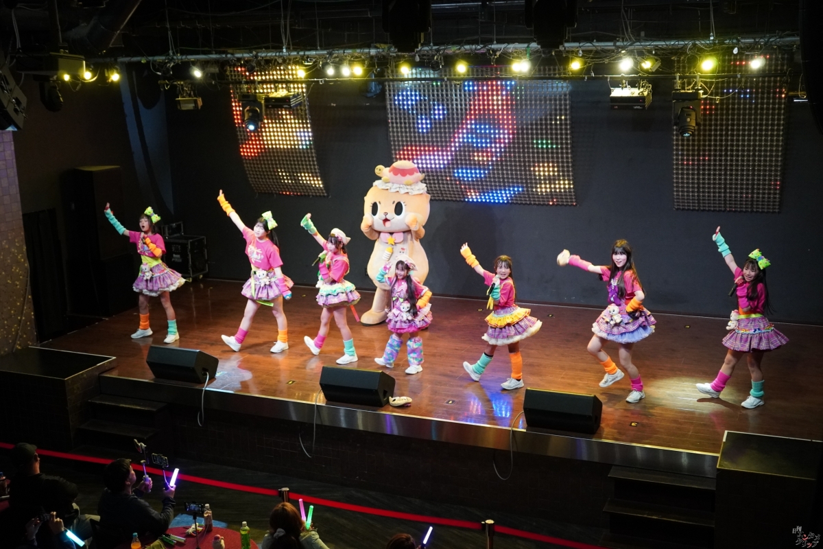ちぃたん☆ボンバーズ初ライブ！新曲「屁凸(へとつ)」でキュートが炸裂！