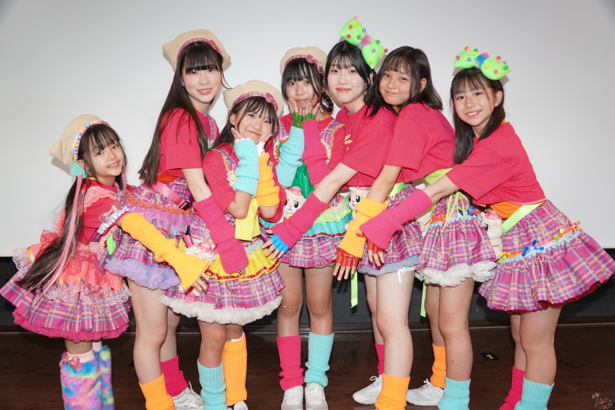 ちぃたん☆ボンバーズ初ライブ！新曲「屁凸(へとつ)」でキュートが炸裂！