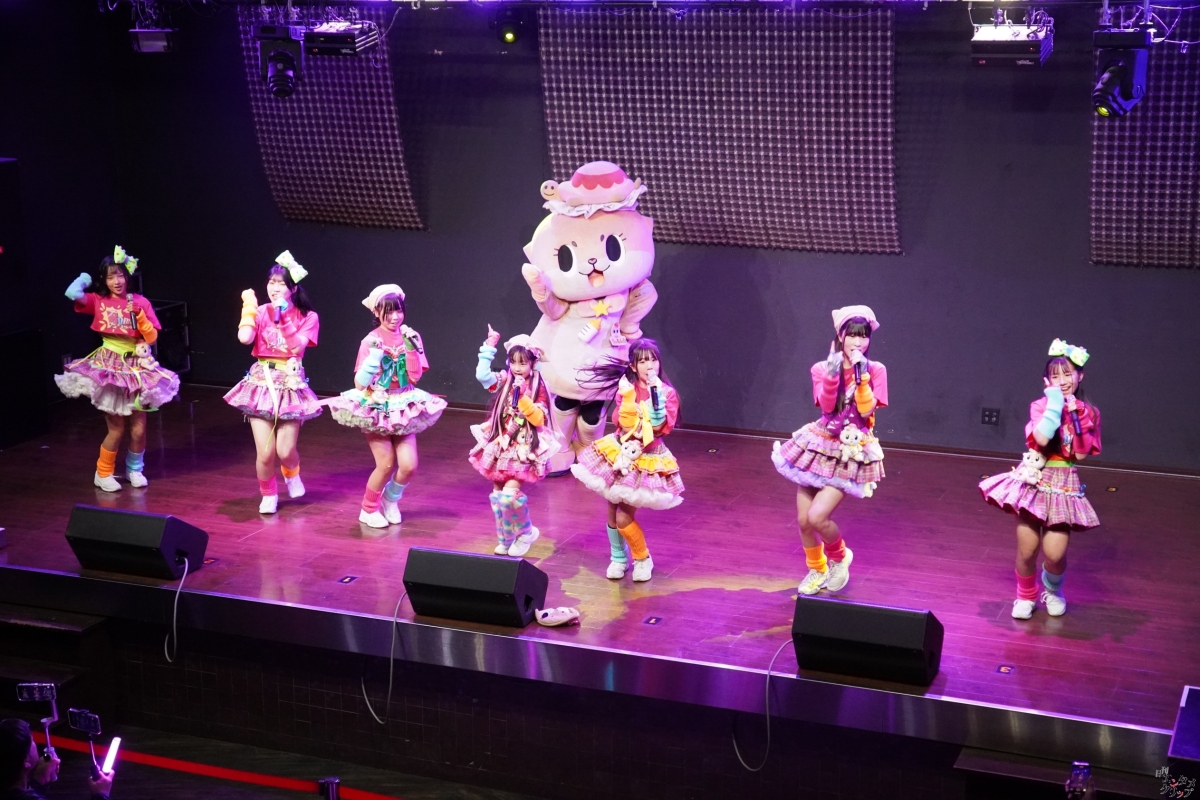 ちぃたん☆ボンバーズ初ライブ！新曲「屁凸(へとつ)」でキュートが炸裂！