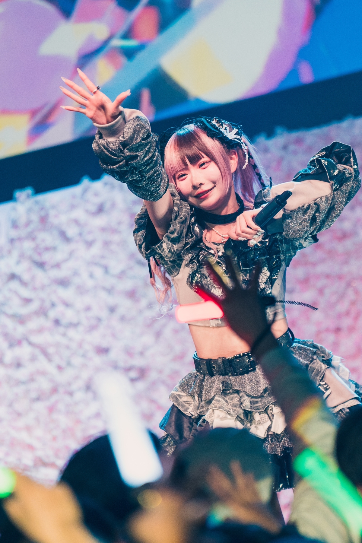 Mirror,Mirror、グループ初の東京ワンマンツアー開幕！新衣装＆新曲「百花」初披露！