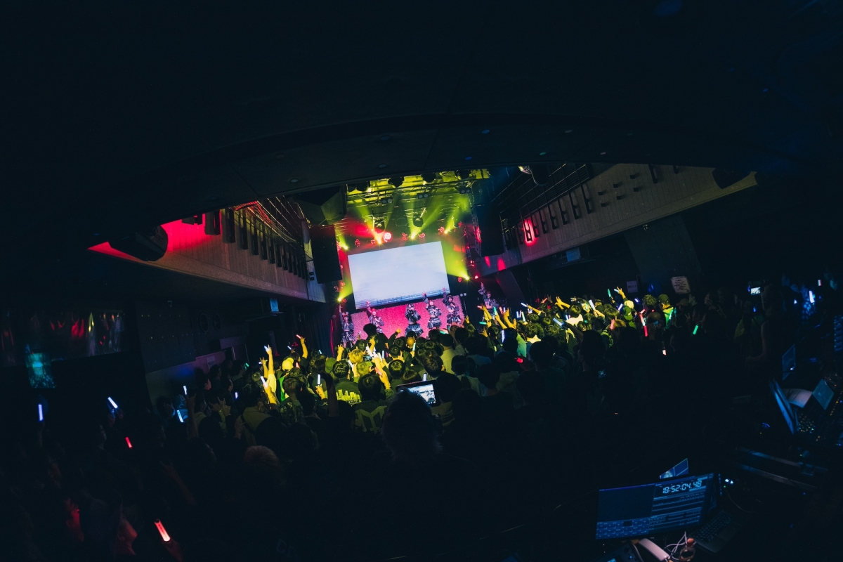 Mirror,Mirror、グループ初の東京ワンマンツアー開幕！新衣装＆新曲「百花」初披露！