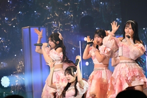 話題沸騰の「iLiFE!」や「Peel the Apple」など日本を代表するアイドルが集結!「NIG FES 2025」1日目レポート! 4位 ももにゃん、5位 エピック・エピローグ 第3番も堂々パフォーマンス! 145 話題沸騰の「iLiFE!」や「Peel the Apple」など日本を代表するアイドルが集結!「NIG FES 2025」1日目レポート! 4位 ももにゃん、5位 エピック・エピローグ 第3番も堂々パフォーマンス!