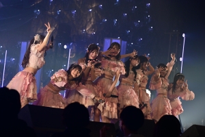 話題沸騰の「iLiFE!」や「Peel the Apple」など日本を代表するアイドルが集結!「NIG FES 2025」1日目レポート! 4位 ももにゃん、5位 エピック・エピローグ 第3番も堂々パフォーマンス! 150 話題沸騰の「iLiFE!」や「Peel the Apple」など日本を代表するアイドルが集結!「NIG FES 2025」1日目レポート! 4位 ももにゃん、5位 エピック・エピローグ 第3番も堂々パフォーマンス!