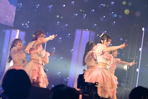 話題沸騰の「iLiFE!」や「Peel the Apple」など日本を代表するアイドルが集結!「NIG FES 2025」1日目レポート! 4位 ももにゃん、5位 エピック・エピローグ 第3番も堂々パフォーマンス! 160 話題沸騰の「iLiFE!」や「Peel the Apple」など日本を代表するアイドルが集結!「NIG FES 2025」1日目レポート! 4位 ももにゃん、5位 エピック・エピローグ 第3番も堂々パフォーマンス!