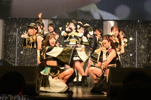 話題沸騰の「iLiFE!」や「Peel the Apple」など日本を代表するアイドルが集結!「NIG FES 2025」1日目レポート! 4位 ももにゃん、5位 エピック・エピローグ 第3番も堂々パフォーマンス! 45 話題沸騰の「iLiFE!」や「Peel the Apple」など日本を代表するアイドルが集結!「NIG FES 2025」1日目レポート! 4位 ももにゃん、5位 エピック・エピローグ 第3番も堂々パフォーマンス!