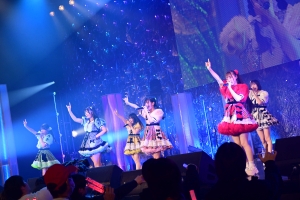 話題沸騰の「iLiFE!」や「Peel the Apple」など日本を代表するアイドルが集結!「NIG FES 2025」1日目レポート! 4位 ももにゃん、5位 エピック・エピローグ 第3番も堂々パフォーマンス! 63 話題沸騰の「iLiFE!」や「Peel the Apple」など日本を代表するアイドルが集結!「NIG FES 2025」1日目レポート! 4位 ももにゃん、5位 エピック・エピローグ 第3番も堂々パフォーマンス!