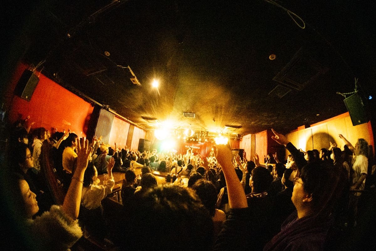 紫 今 (ムラサキイマ)、自身初の東名阪ツアー“eMulsion”を満員・ソールドアウトの大阪にて閉幕 THE ORAL CIGARETTES の楽曲カバー含め、充実のツアーファイナルに