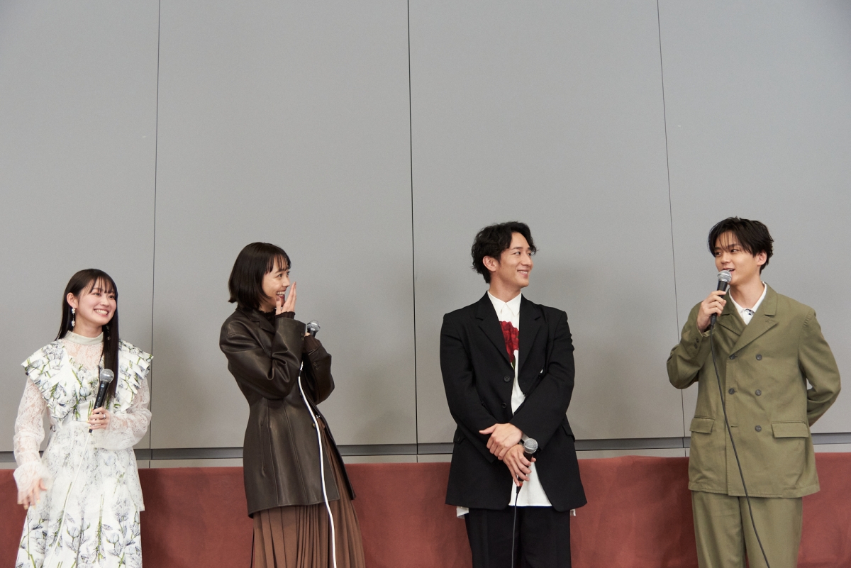 一線を越える、その瞬間――。“切なすぎる婚外恋愛”描く『子宮恋愛』、松井愛莉が挑む大人の葛藤。