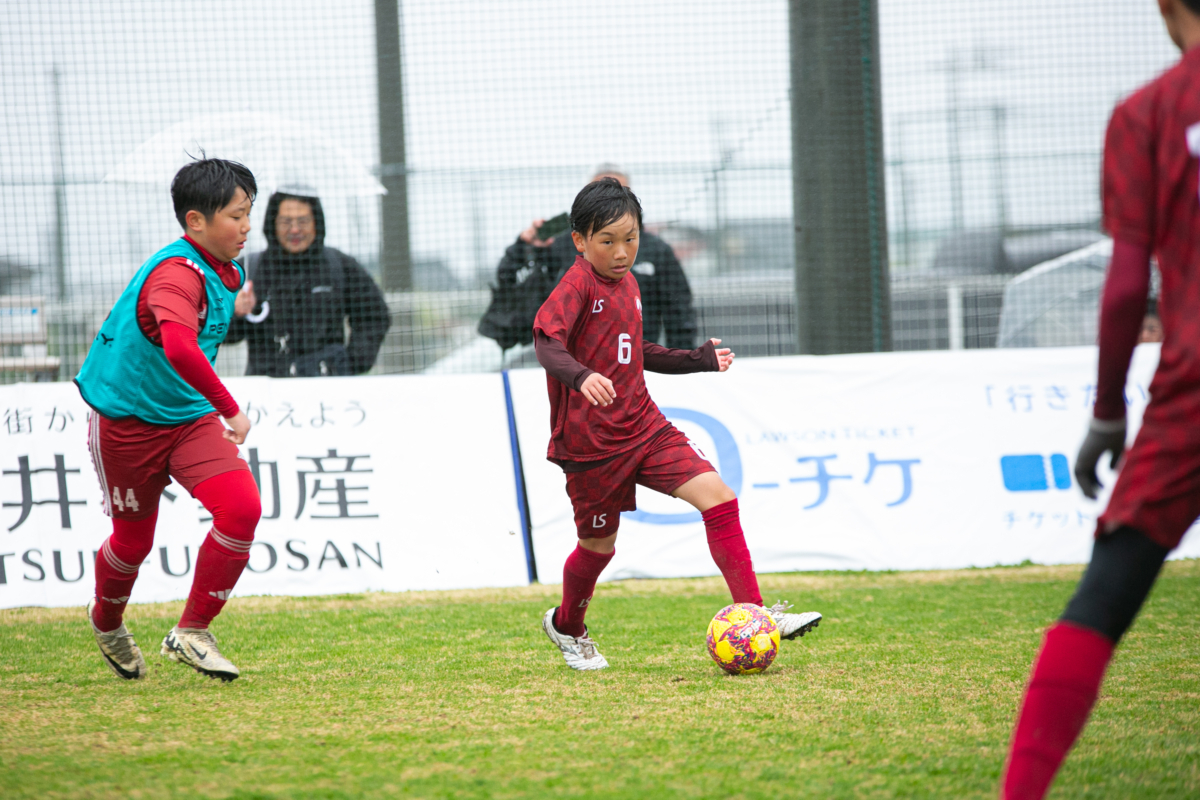 13回目を迎えるLDH JAPAN主催の小学生フットサル大会【EXILE CUP 2025】開幕！！ LDH Social Innovation Officerの橘ケンチをはじめラモス瑠偉、Lucky²佐藤妃希、佐藤栞奈が関東大会に集結した52チームを激励！