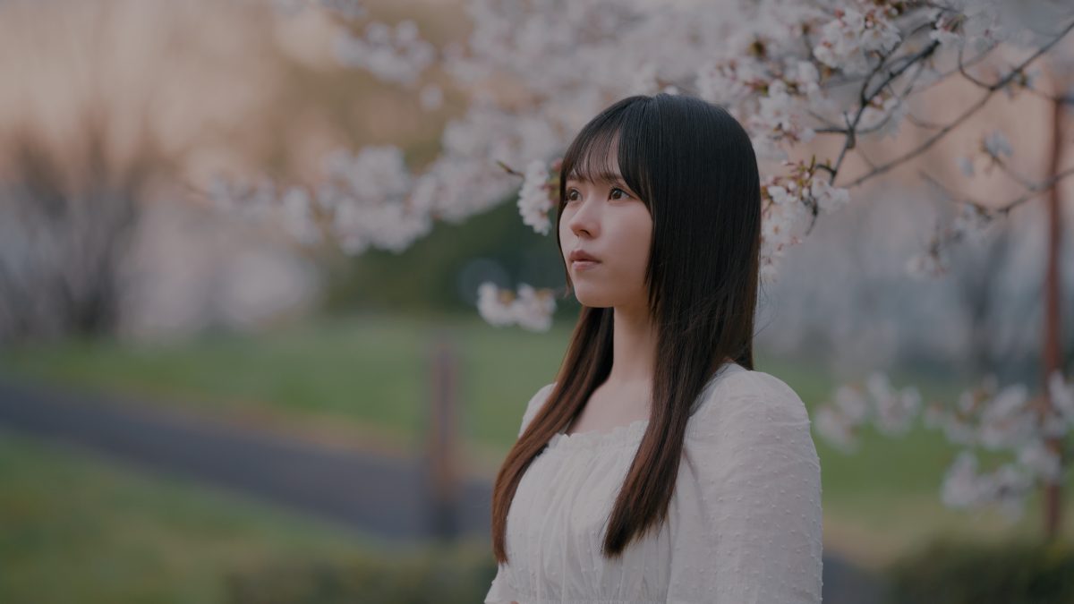 だてぃが17歳最後のリリース楽曲「捜さないでね」のMVに「太陽と踊れ月夜に唄え」の三葉海緒が出演！