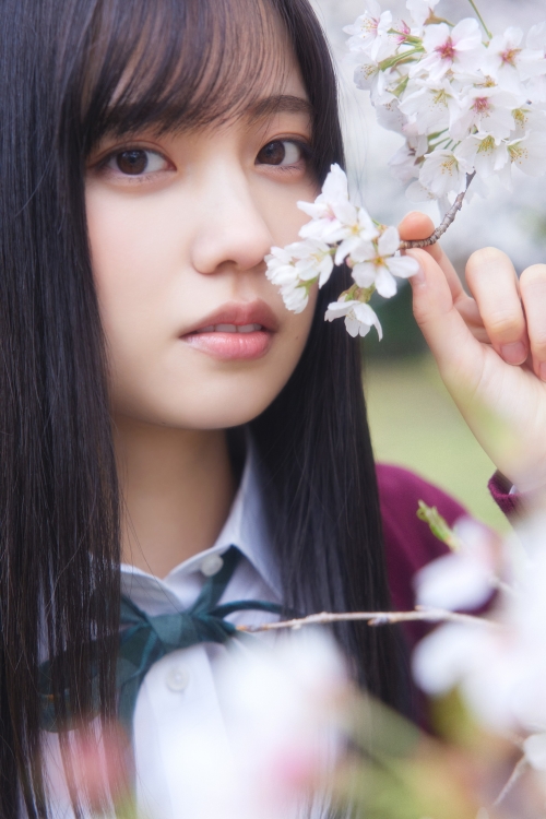 櫻坂46 四期生の撮り下ろし写真&手書きプロフィールが公開！第四弾は山田桃実、勝又春！