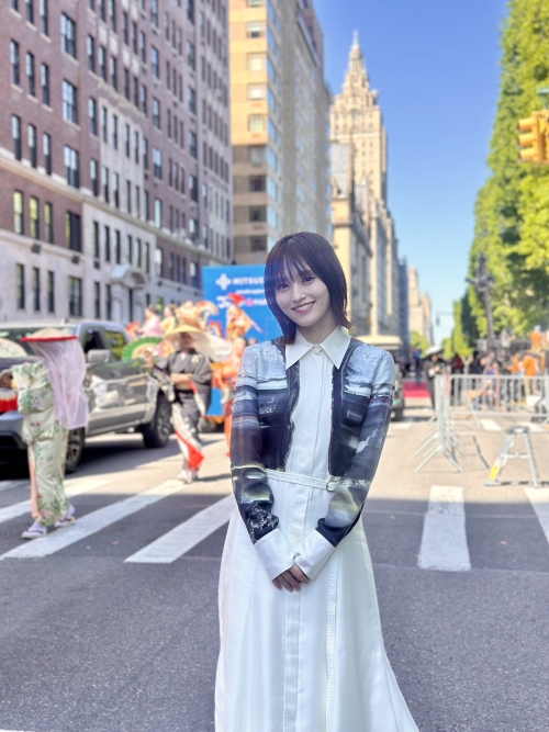 山本彩 ニューヨークでライブパフォーマンス！ アメリカ最大規模を誇る日系パレード「Japan Parade & Street Fair」に出席 初開催の前夜祭「Japan Night」のライブは大盛況！