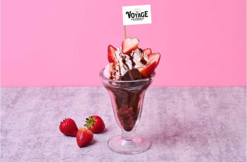 アメリカンレストラン「ハードロックカフェ」横浜店 ももいろクローバーZ 佐々木彩夏の“メモラビリア”設置記念 除幕式及びコラボ・スペシャルメニュー試食会レポート！