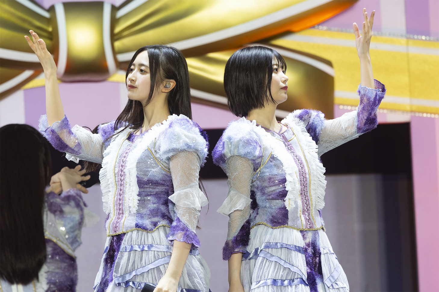 乃木坂46、13歳のバースデーをお祝い！味の素スタジアムに11万人集結！