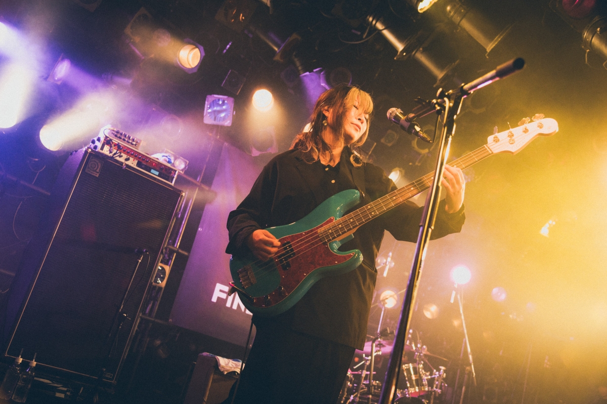 FINLANDS ソールドアウトで迎えた全国ツアー「I HAS TOUR」ファイナル公演@渋谷クラブクアトロで全25曲を熱演! 4 FINLANDS ソールドアウトで迎えた全国ツアー「I HAS TOUR」ファイナル公演@渋谷クラブクアトロで全25曲を熱演!