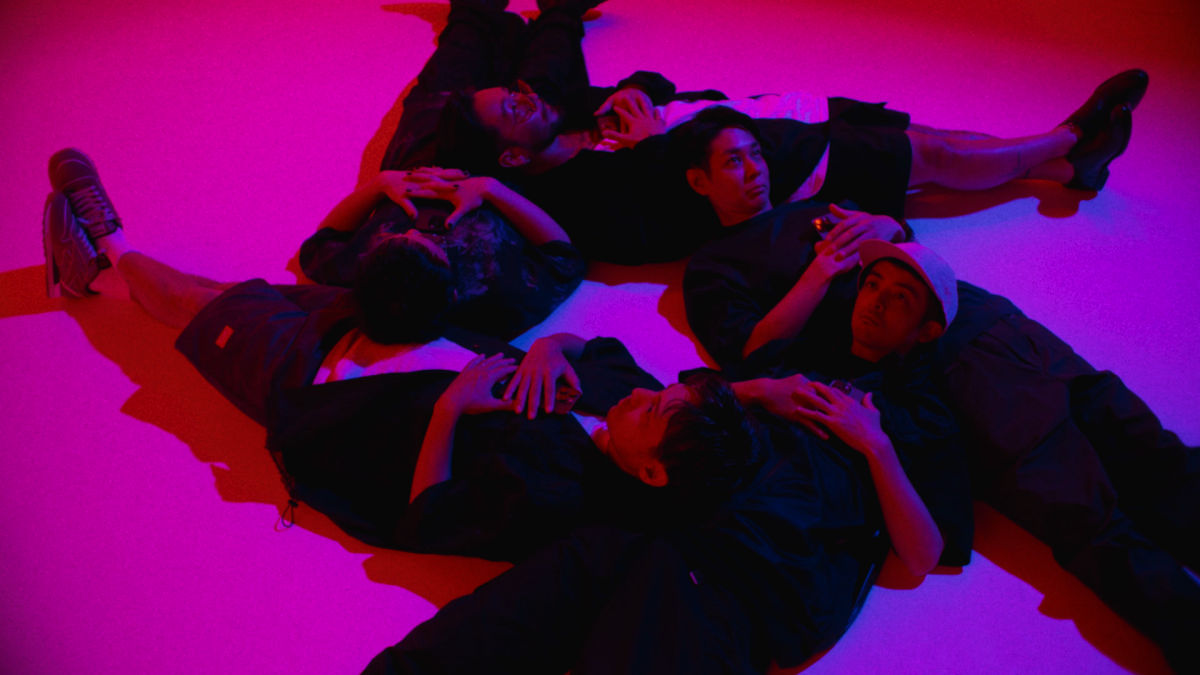 ORANGE RANGE 新曲「マジで世界変えちゃう5秒前」MUSIC VIDEOが公開！久しぶりのメンバー5人でのバンドシーンやシュールな決めポーズも！