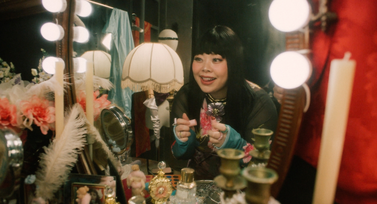 MISIA 新曲「LOVE NEVER DIES」ミュージックビデオに渡辺直美が出演！演出を手掛けたのは、国際的に活躍する映像監督・松本ツバサ氏。ニューヨークを舞台に、“夢を諦めないすべての人へ”贈る、魂のダンスミュージックビデオが誕生！