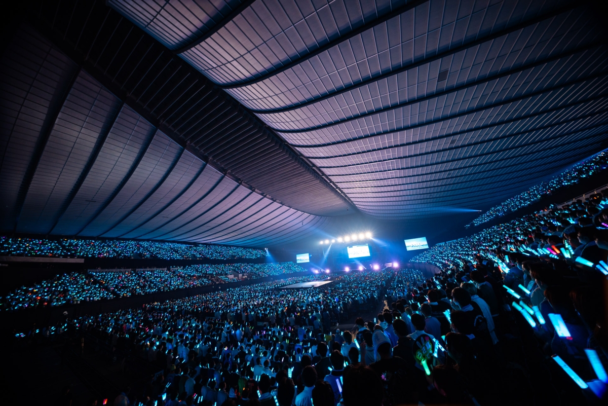 日向坂46の新メンバー10人が初パフォーマンスに挑んだ！ 個性あふれる特技と歌で、代々木を揺らす