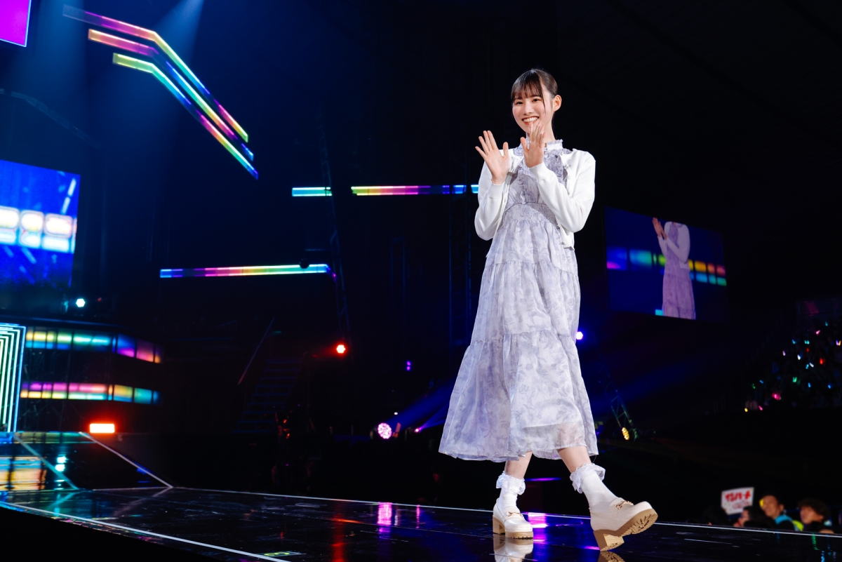 日向坂46の新メンバー10人が初パフォーマンスに挑んだ！ 個性あふれる特技と歌で、代々木を揺らす