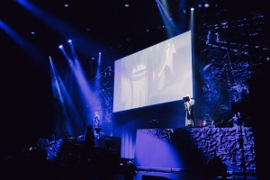 ライブ×アフレコ！『東京喰種FES. -PLAY BACK-』公式イベントレポートが公開！豪華声優陣（花江夏樹、雨宮天、花澤香菜、釘宮理恵、岸尾だいすけ、豊永利行）による生アフレコやTK from 凛として時雨、People In The Box、österreich、Cö shu Nieの4組がスペシャルライブを披露！