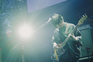 ライブ×アフレコ！『東京喰種FES. -PLAY BACK-』公式イベントレポートが公開！豪華声優陣（花江夏樹、雨宮天、花澤香菜、釘宮理恵、岸尾だいすけ、豊永利行）による生アフレコやTK from 凛として時雨、People In The Box、österreich、Cö shu Nieの4組がスペシャルライブを披露！