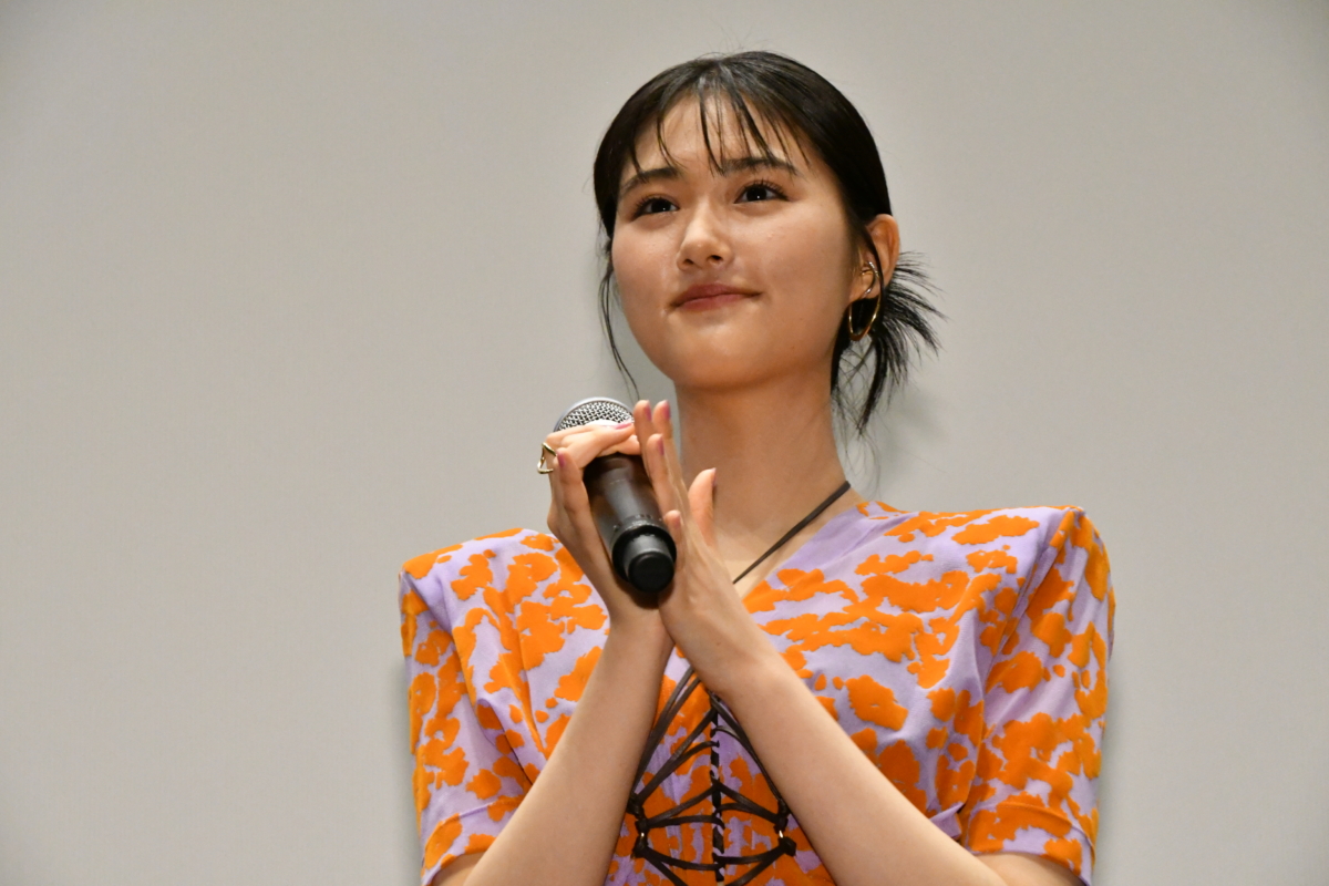 史上初の“おばけ屋敷感覚で楽しめる”体験型の全力無反応上映会！前代未聞！？霊がイベント乱入でキャストがガチ除霊！！ ビビる子 久間田琳加のために見える子 原菜乃華となえなのが撃退！