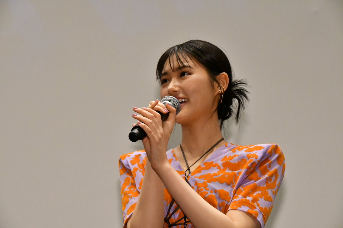 史上初の“おばけ屋敷感覚で楽しめる”体験型の全力無反応上映会！前代未聞！？霊がイベント乱入でキャストがガチ除霊！！ ビビる子 久間田琳加のために見える子 原菜乃華となえなのが撃退！