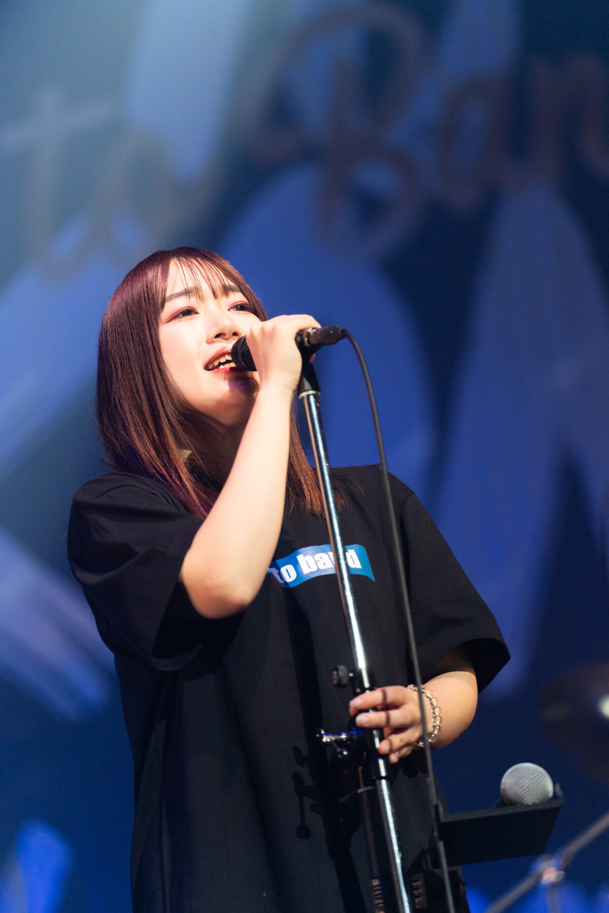 【大切なお知らせ】が超怖い⁈オタクの推し活あるあるを歌った楽曲「ヲタロック」のMVが刺さるわ〜。共感しかない。などと話題に。