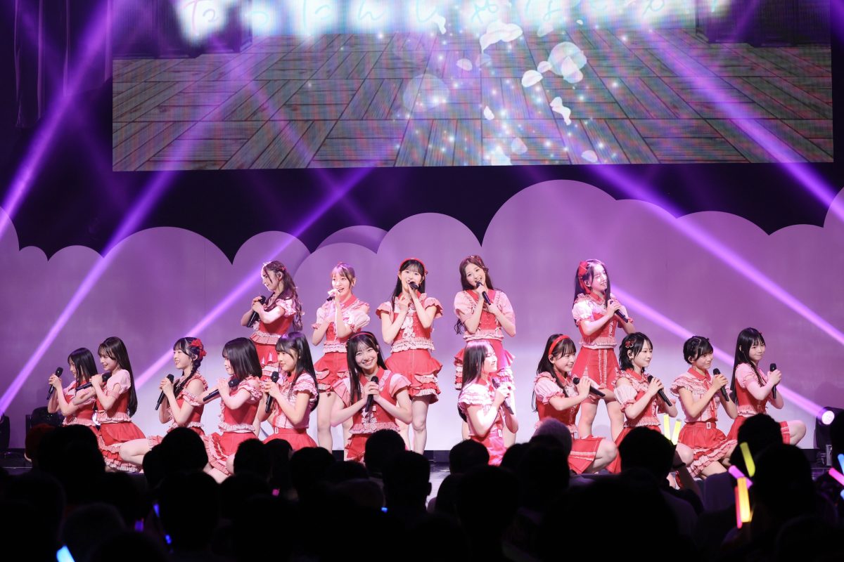 AKB48 若手メンバー16名がフレッシュなパフォーマンス 秋山由奈「東京ドームまで引っ張っていけるメンバーになりたい」