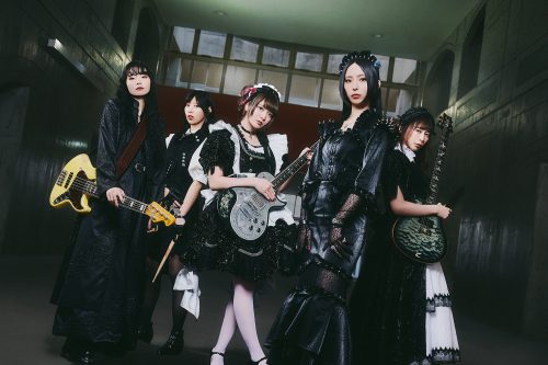 リアル「#ロックレディ」！世界的人気のガールズロックバンドBAND-MAIDがTVアニメ『ロックは淑女の嗜みでして』劇中で演奏された楽曲や、オープニングテーマソング「Ready to Rock」のセルフカバーの「#弾いてみた」動画を続々公開しトレンド入り！