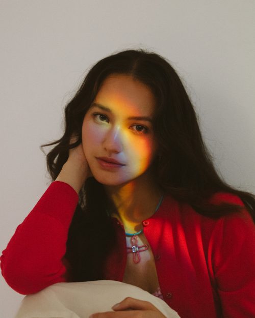 Hana Hope 明日リリースの新曲「サファイア」のアートワークと新アーティスト写真を公開！EDテーマに決定しているＴＶアニメ『瑠璃の宝石』明日スタート！