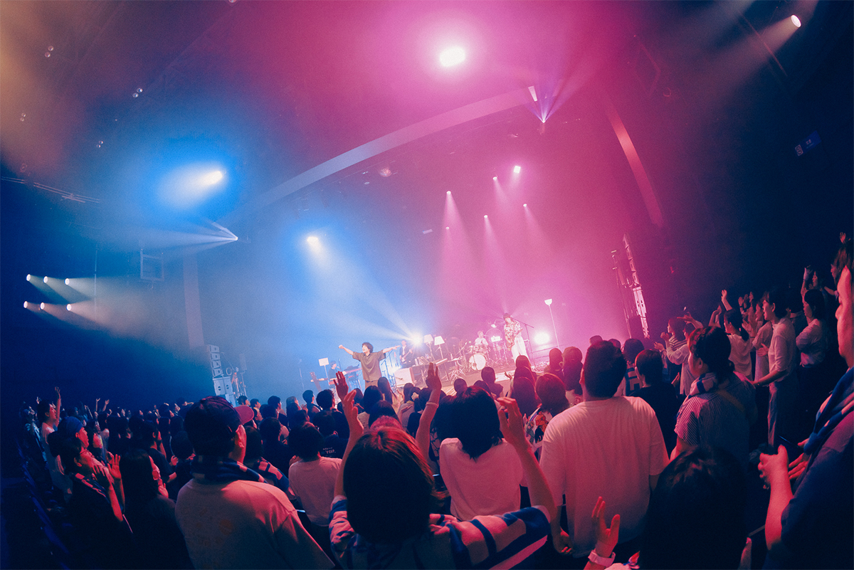 石崎ひゅーい、自身最大規模のホールワンマンライブにて新曲「しょうが焼き」をサプライズ歌唱！さらにツアーも開催決定！