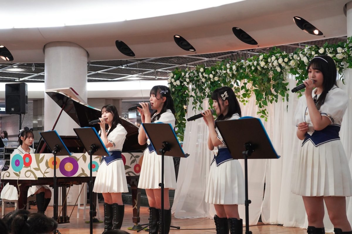 被爆80周年記念事業 紙屋町まちかどピアノ ラッピングリニューアル記念コンサート STU48紙屋町ピアノで平和の音色を紡ぐ 2 被爆80周年記念事業 紙屋町まちかどピアノ ラッピングリニューアル記念コンサート STU48紙屋町ピアノで平和の音色を紡ぐ
