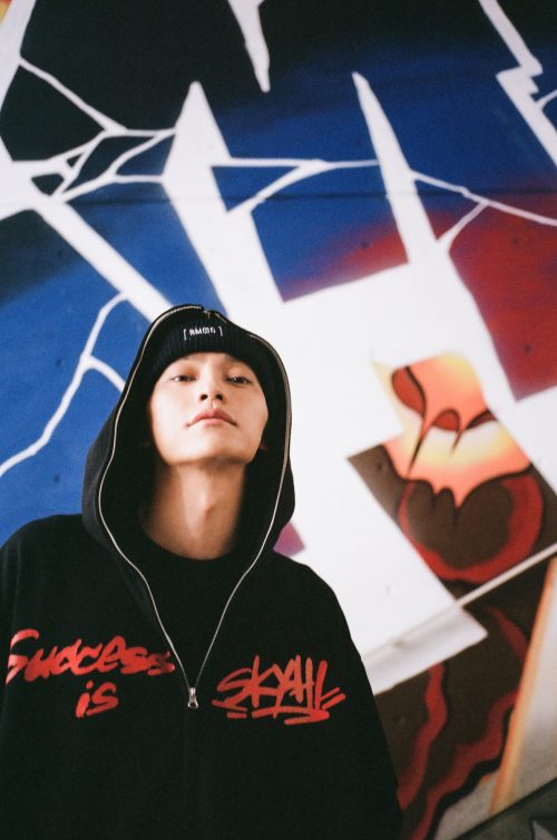 【SKY-HI】自身最大規模のアリーナツアー ｢SKY-HI ARENA TOUR 2023 ｰBOSSDOMｰ」より、MAZZELが誕生したオーディションテーマソング「MISSION」のライブ映像を公開！