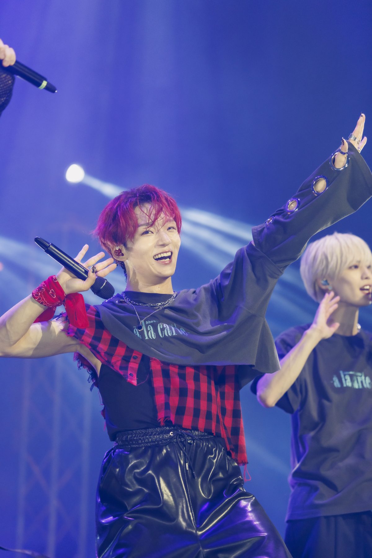 OCTPATH（オクトパス）Danceと歌、自身の魅力を最大限に発揮した初のZepp TOUR『OCTPATH Showcase 2025～à la carte～』最終公演ライブレポートが到着！