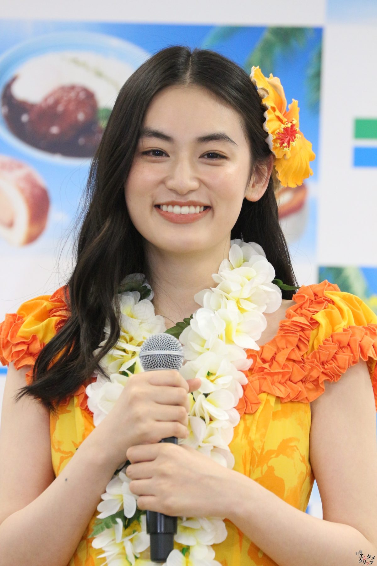 八木莉可子「ファミマでハワイをたくさん感じて、新商品おいしいです。うまアロハ~です」 10 八木莉可子「ファミマでハワイをたくさん感じて、新商品おいしいです。うまアロハ~です」
